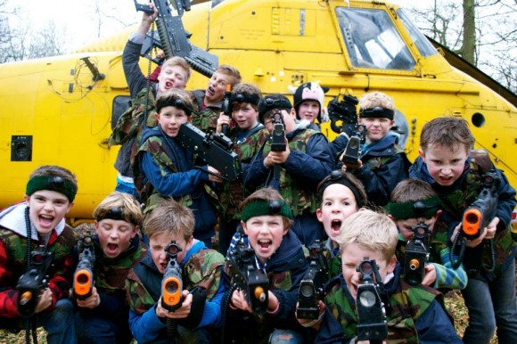 BOYS-HELICOPTER-580x386